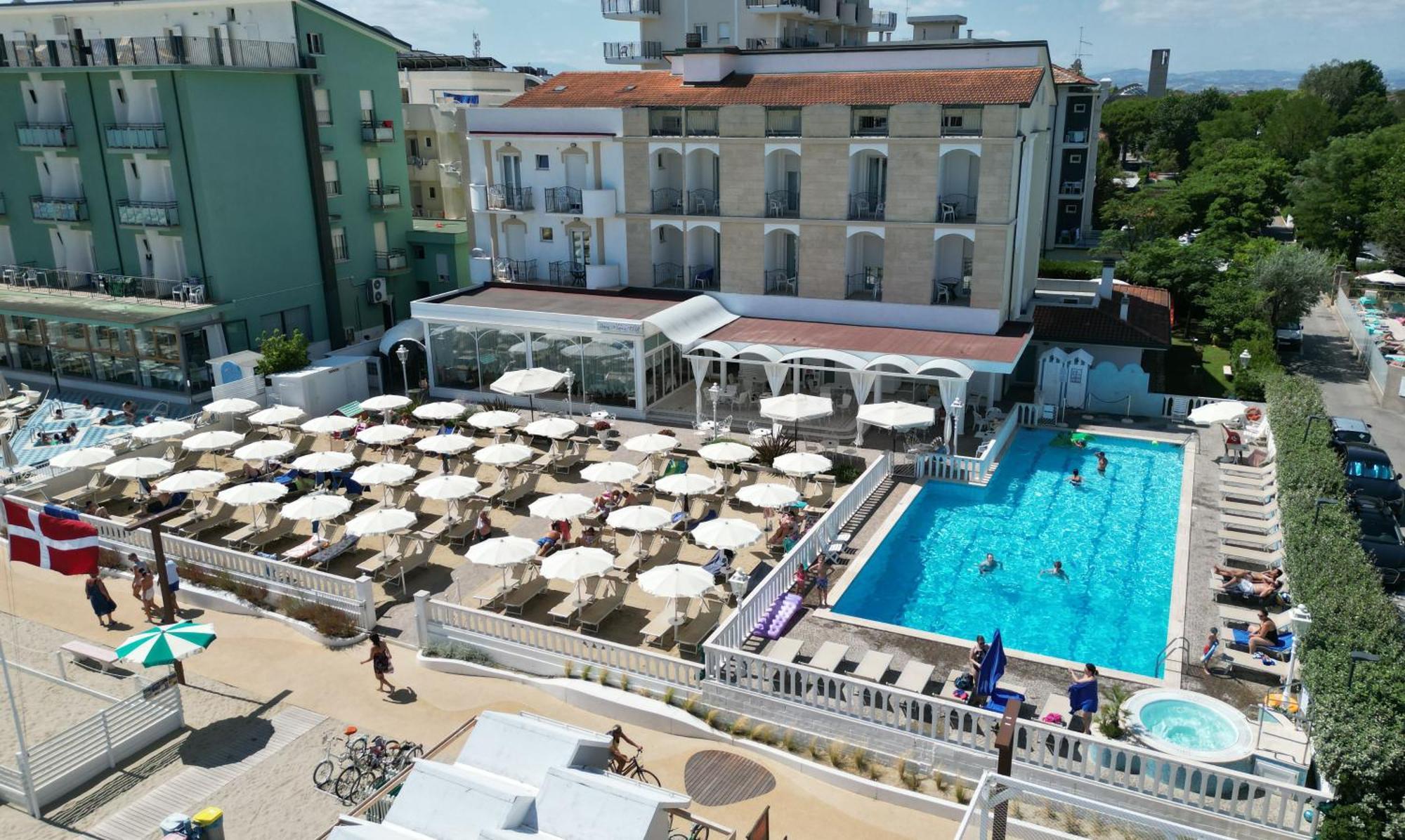 Hotel Rosa Maria Elite Беллария-Иджеа-Марина Экстерьер фото