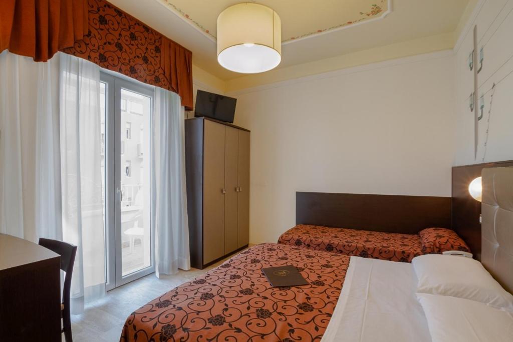 Hotel Rosa Maria Elite Беллария-Иджеа-Марина Экстерьер фото